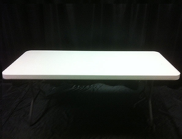 Item #401 - Folding table